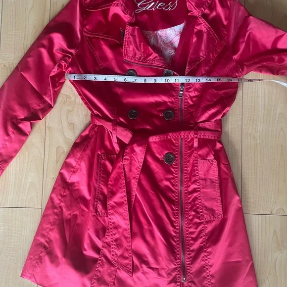 Guess Spring Trench - Picture 2 of 8